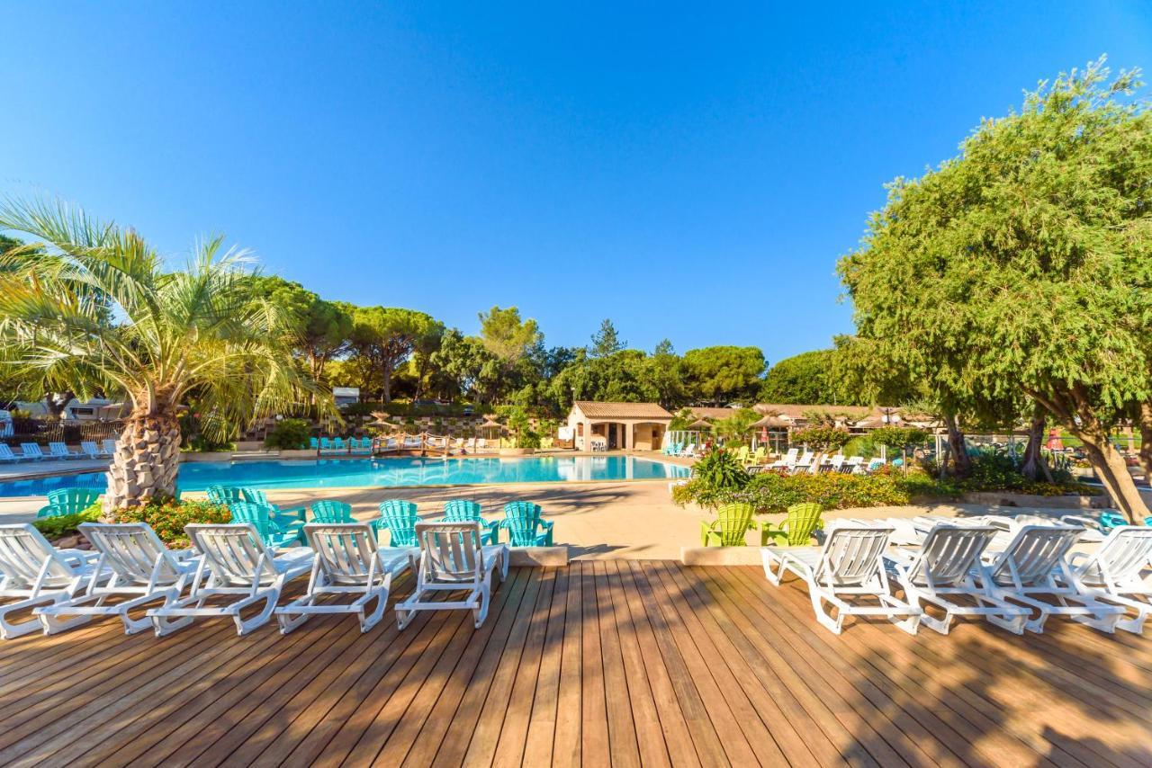 Luxe Chalet Voor 5 Personen Op Camping Lei Suves - Joycasa Otel Roquebrune-sur Argens Dış mekan fotoğraf